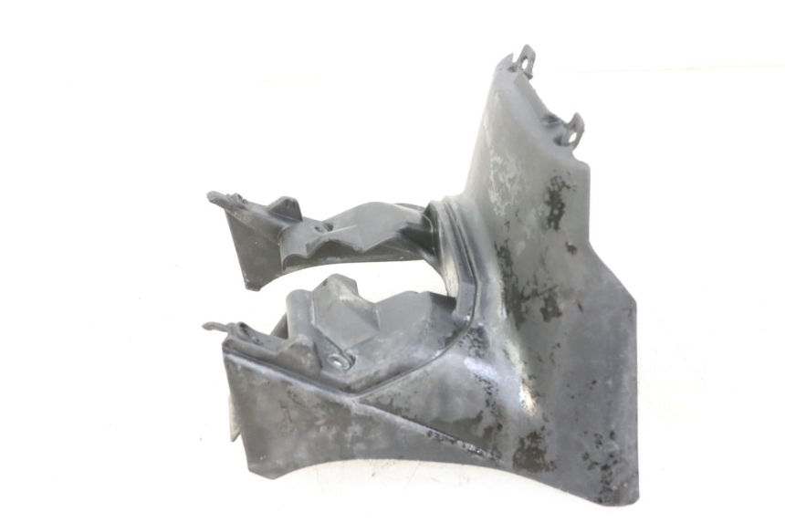 photo de CARENA SOTTO SELLA YAMAHA AEROX 50 (1997 - 2006) - Dettagli dei punti di fissaggio