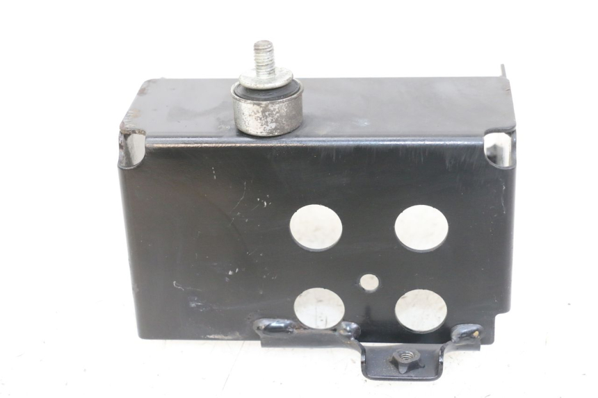 photo de CARENA SOTTO SELLA YAMAHA XJ6 ABS 600 (2008 - 2016) - Zoom sullo stato d'uso