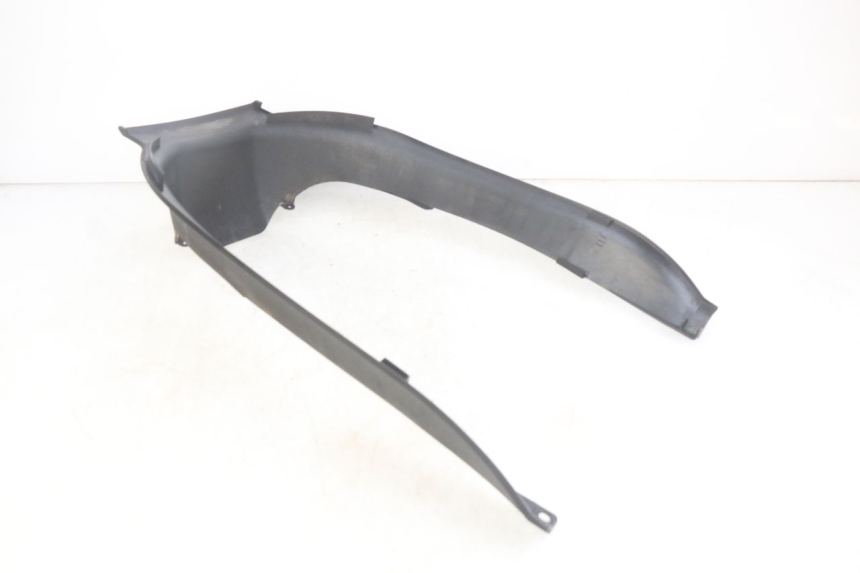 photo de COPERCHIO SOTTO SELLA YAMAHA YP MAJESTY 400 (2004 - 2008) - Dettaglio del componente