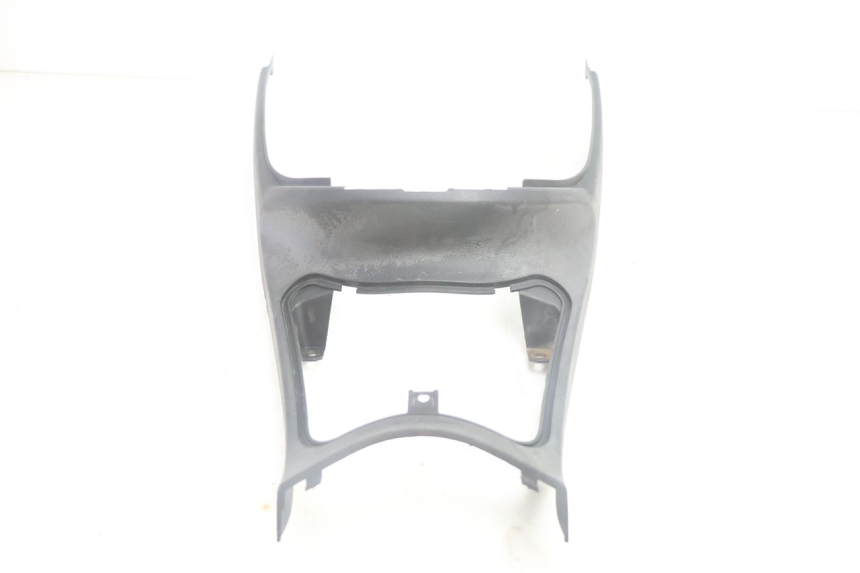 photo de COPERCHIO SOTTO SELLA YAMAHA YP MAJESTY 125 (2002 - 2006) - Primo piano tecnico