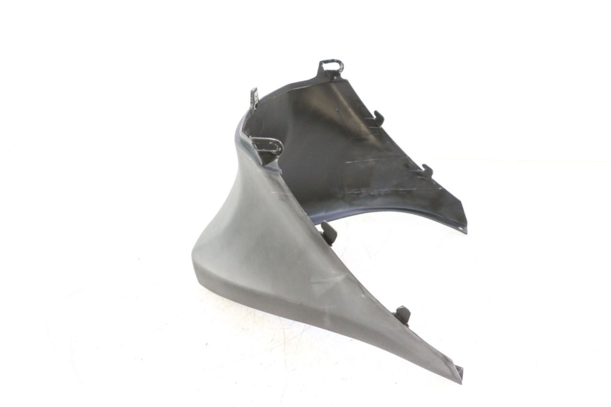 photo de COPERCHIO SOTTO SELLA PIAGGIO ZIP 2T 50 (2009 - 2019) - Dettaglio del componente