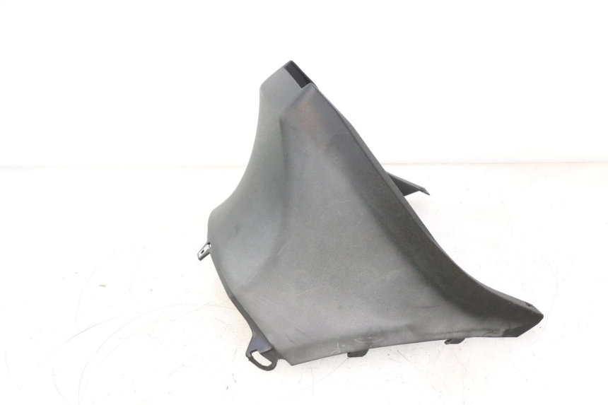 photo de CARENA SOTTO SELLA PIAGGIO ZIP IGET 4T 50 (2021 - 2023) - Altra angolazione