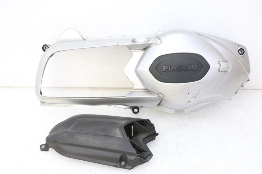photo de CARTER TRASMISSIONE PIAGGIO MP3 LT 300 (2010 - 2016) - Caratteristiche distintive