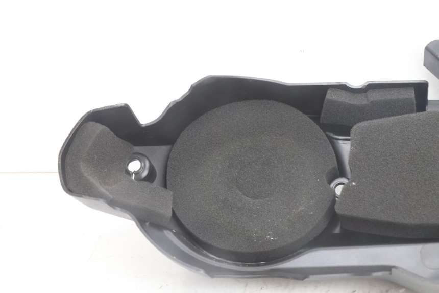 photo de CARTER TRASMISSIONE YAMAHA N-MAX NMAX 125 (2021 - 2024) - Stato della superficie e materiale