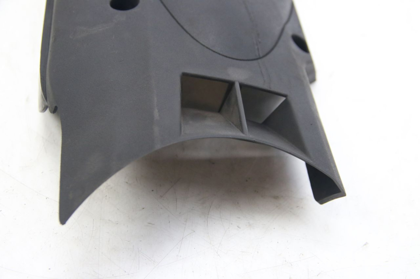 photo de COPERCHIO TRASMISSIONE SUZUKI SIXTEEN 125 (2008 - 2010) - Caratteristiche distintive