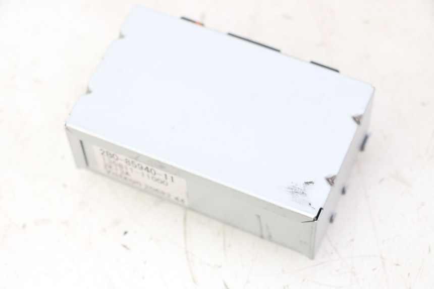 photo de CALCOLATORE ABS YAMAHA TDM ABS 900 (2002 - 2014) - Dettagli dei punti di fissaggio