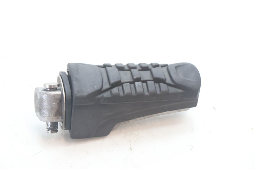 photo de PEDANA POSTERIORE DESTRA BMW C SPORT 650 (2015 - 2021) - Zoom sullo stato d'uso