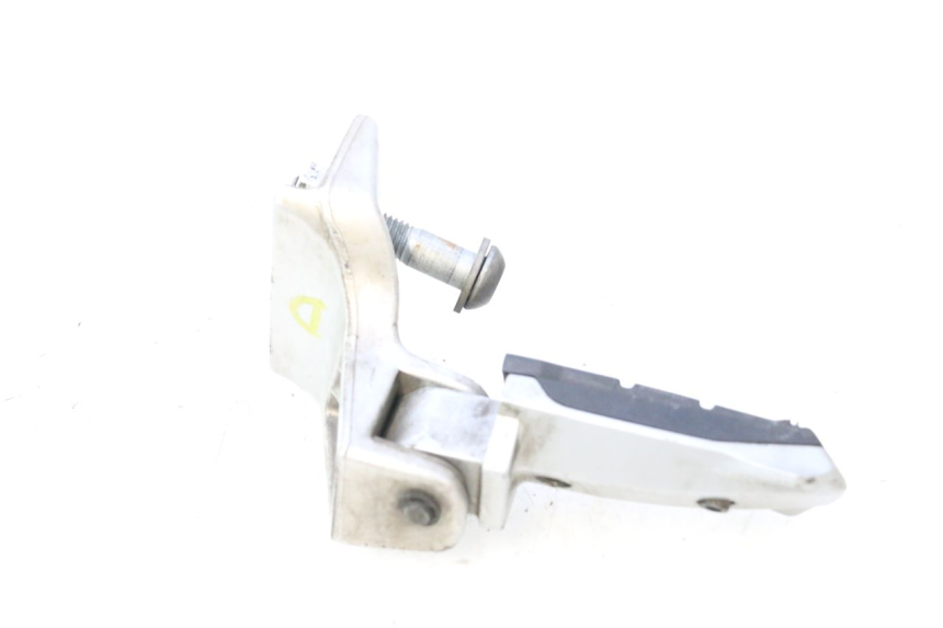 photo de PEDANA POSTERIORE DESTRA BMW C1 125 (2000 - 2003) - Vista d'insieme del prodotto