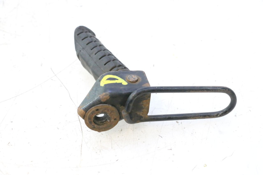 photo de PEDANA POSTERIORE DESTRA HONDA CB TWO FIFTY 250 (1991 - 2002) - Zoom sullo stato d'uso