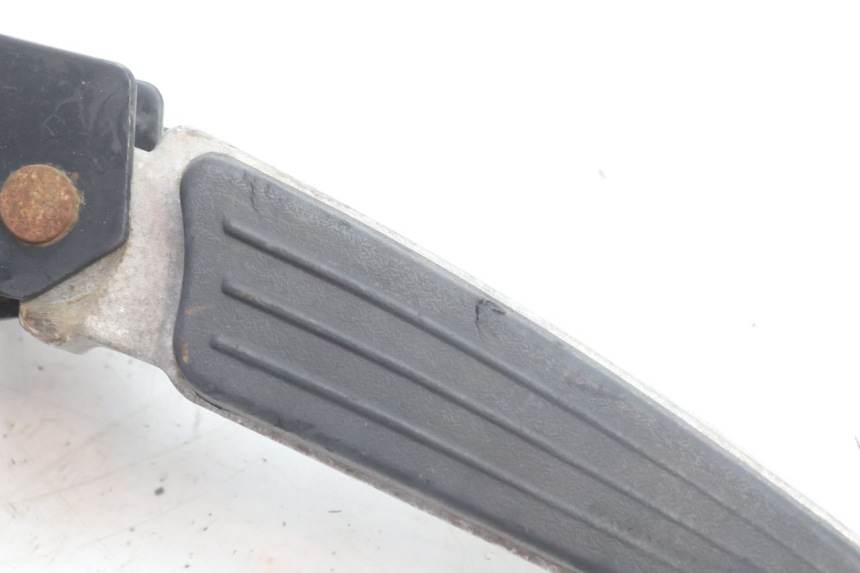 photo de PEDANA POSTERIORE DESTRA PEUGEOT CITYSTAR 2T 50 (2018 - 2021) - Dettaglio del componente