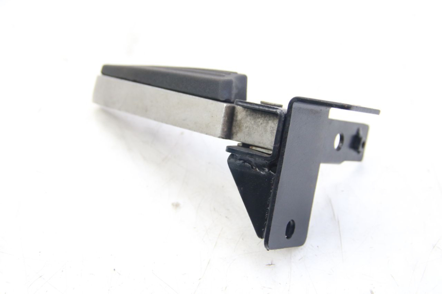 photo de PIANTAFERRO POSTERIORE DESTRO PEUGEOT CITYSTAR AIR 125 (2014 - 2017) - Altra angolazione