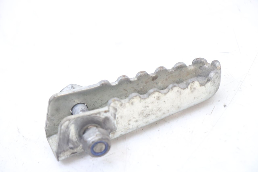 photo de PEDANA POSTERIORE DESTRA DERBI SENDA R X-TREME 50 (2006 - 2010) - Vista principale