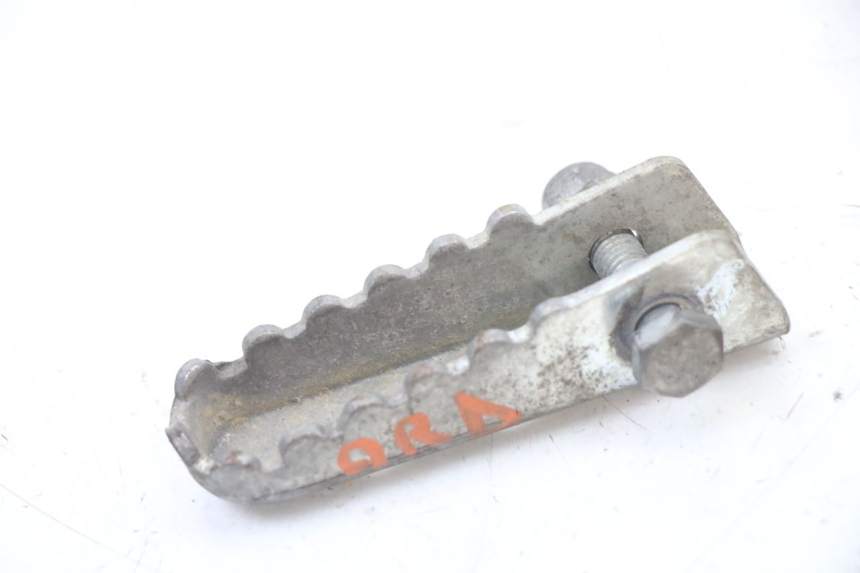 photo de PEDANA POSTERIORE DESTRA DERBI SENDA R X-TREME 50 (2006 - 2010) - Zoom sullo stato d'uso