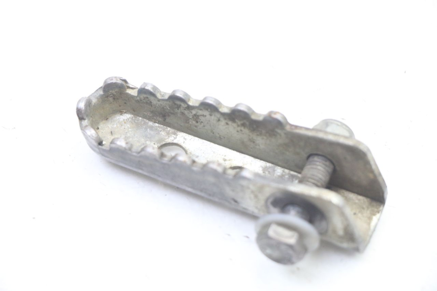 photo de PEDANA POSTERIORE DESTRA DERBI SENDA SM DRD X-TREME 50 (2011 - 2017) - Dettaglio del componente