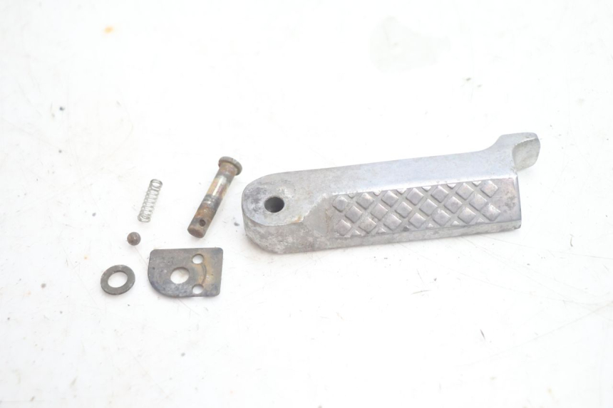 photo de PEDANA POSTERIORE DESTRA CF MOTO E-CHARM 125 (2005 - 2008) - Vista principale
