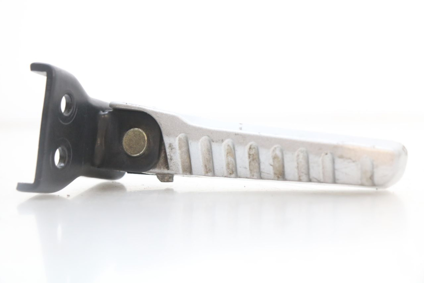 photo de PEDANA POSTERIORE DESTRA LONGJIA EASY MAX 125 (2020 - 2024) - Zoom sullo stato d'uso