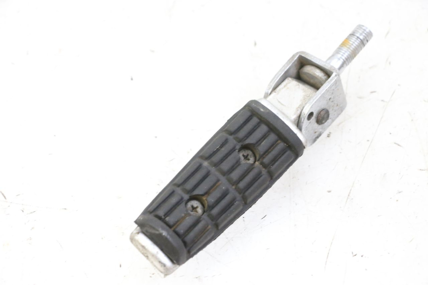 photo de PEDANA POSTERIORE DESTRA YAMAHA FJ 36Y 1100 (1984 - 1985) - Vista principale