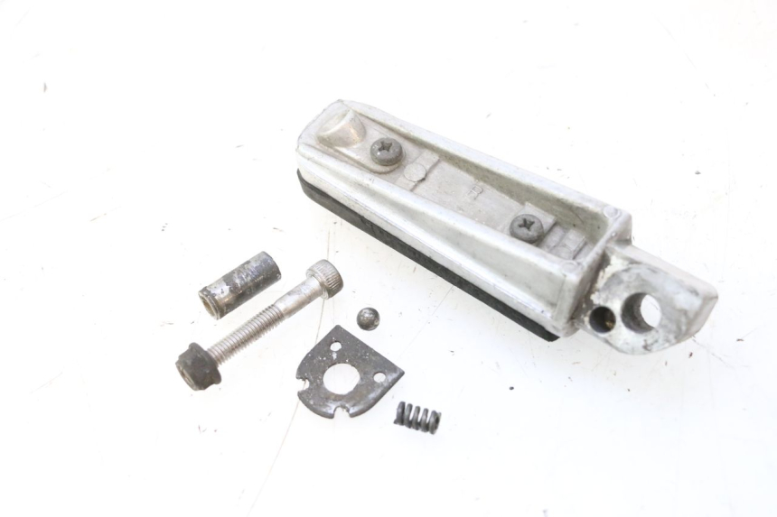 photo de PEDANA POSTERIORE DESTRA YAMAHA FJR 1300 (2001 - 2005) - Altra angolazione