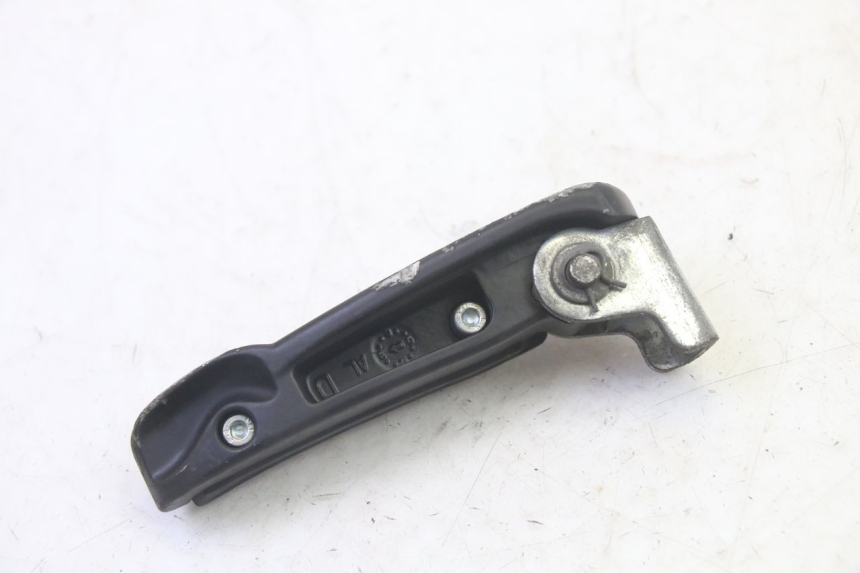 photo de PEDANA POSTERIORE DESTRA PIAGGIO FLY 4T 50 (2013 - 2017) - Primo piano tecnico