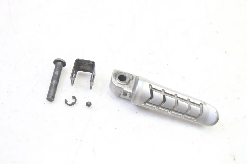 photo de PEDANA POSTERIORE DESTRA BMW G310 R 310 (2016 - 2020) - Vista principale