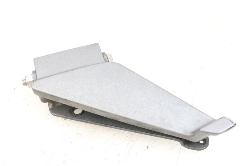 photo de PEDANA POSTERIORE DESTRA PEUGEOT GEOPOLIS RS 125 (2007 - 2009) - Zoom sullo stato d'uso