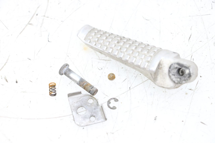 photo de PEDANA POSTERIORE DESTRA SUZUKI GSXR GSX-R 1000 (2003 - 2004) - Vista d'insieme del prodotto