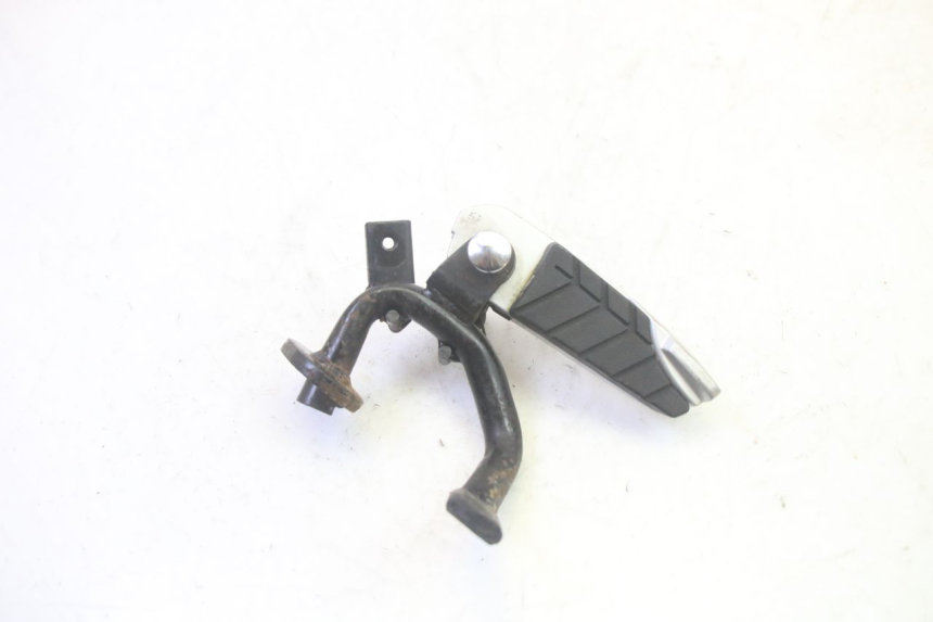 photo de PEDANA POSTERIORE DESTRA SYM GTS EVO 125 (2009 - 2013) - Zoom sullo stato d'uso