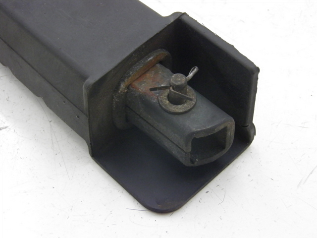 photo de Poggiapiedi posteriore destro HONDA FES PANTHEON 125 (2003 - 2007) - Dettaglio del componente