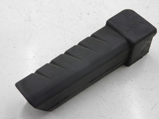 photo de Poggiapiedi posteriore destro HONDA FES PANTHEON 125 (2003 - 2007) - Altra angolazione