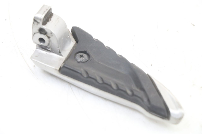 photo de PEDANA POSTERIORE DESTRA HONDA SH i 300 (2015 - 2020) - Altra angolazione