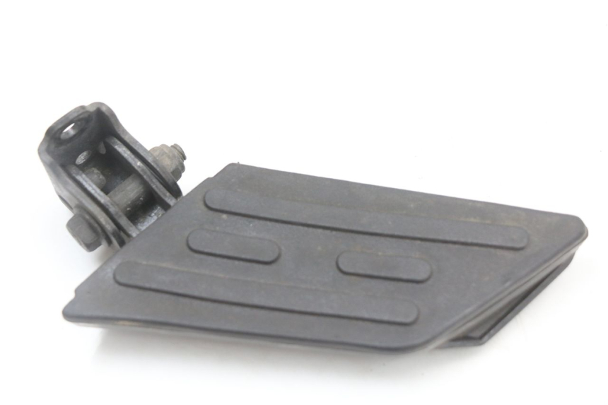 photo de Poggiapiedi posteriore destro PEUGEOT KISBEE 4T 50 (2018 - 2022) - Primo piano tecnico