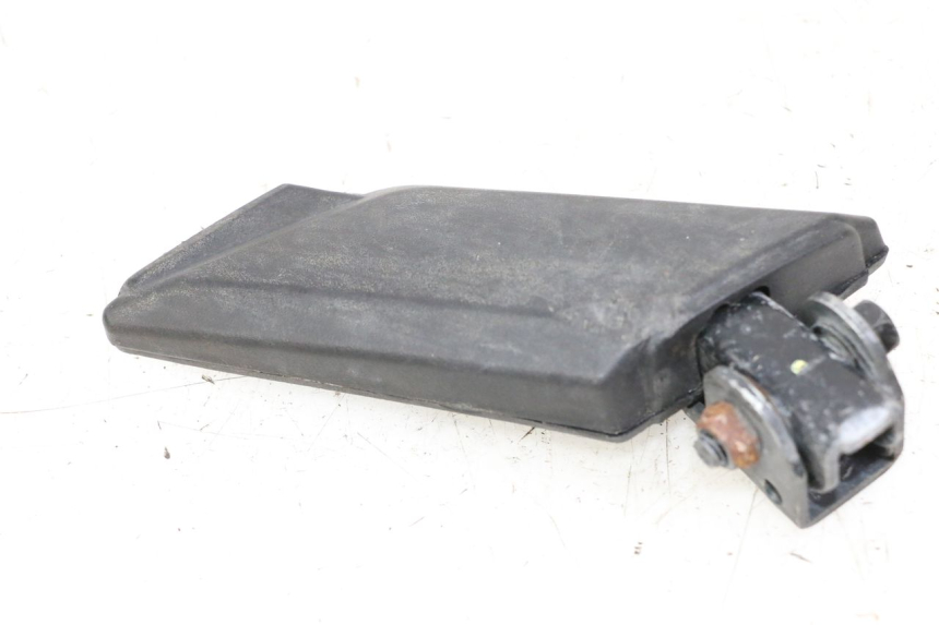 photo de Poggiapiedi posteriore destro PEUGEOT KISBEE 4T 50 (2018 - 2022) - Altra angolazione