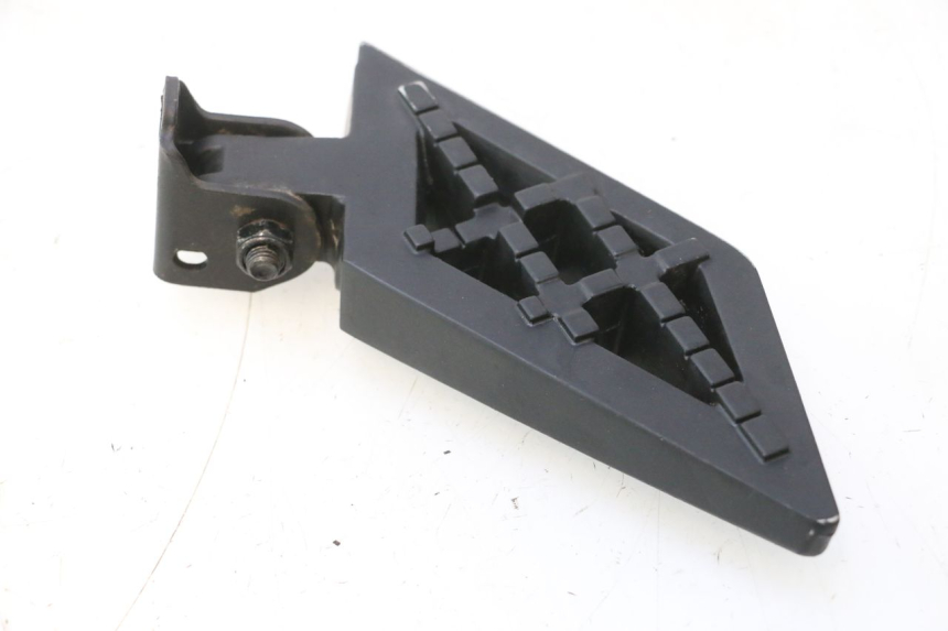 photo de PEDANA POSTERIORE DESTRA PEUGEOT KISBEE 4T 50 (2023 - 2026) - Dettaglio del componente