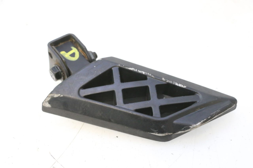 photo de PEDANA POSTERIORE DESTRA PEUGEOT KISBEE 4T 50 (2023 - 2026) - Primo piano tecnico