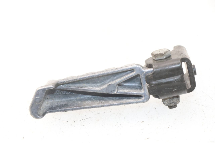 photo de Poggiapiedi posteriore destro PEUGEOT LUDIX 50 (2008 - 2017) - Zoom sullo stato d'uso