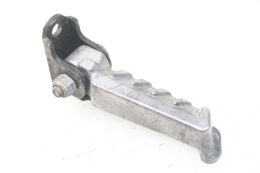 photo de Poggiapiedi posteriore destro PEUGEOT LUDIX 50 (2008 - 2017) - Altra angolazione