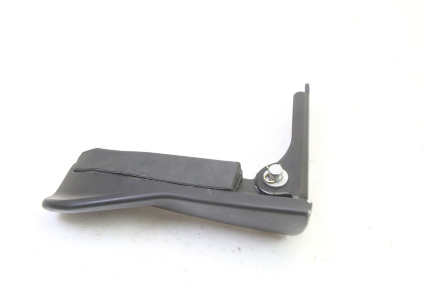 photo de PEDANA POSTERIORE DESTRA PIAGGIO MP3 HPE 310 (2024 - 2025) - Vista d'insieme del prodotto