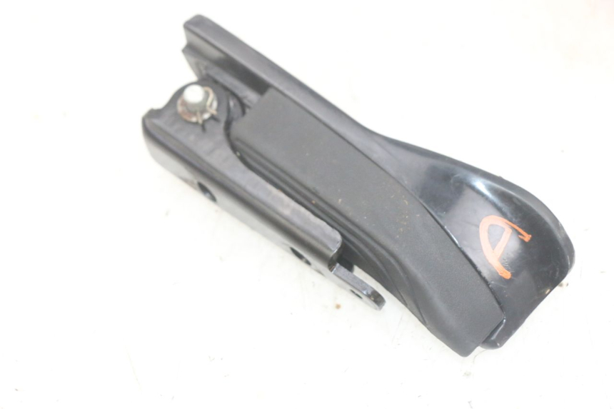 photo de PEDANA POSTERIORE DESTRA PIAGGIO MP3 HPE 300 (2019 - 2026) - Vista principale