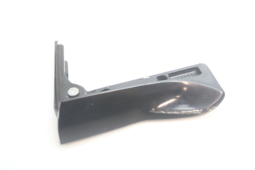photo de PEDANA POSTERIORE DESTRA PIAGGIO MP3 HPE 530 (2022 - 2026) - Zoom sullo stato d'uso