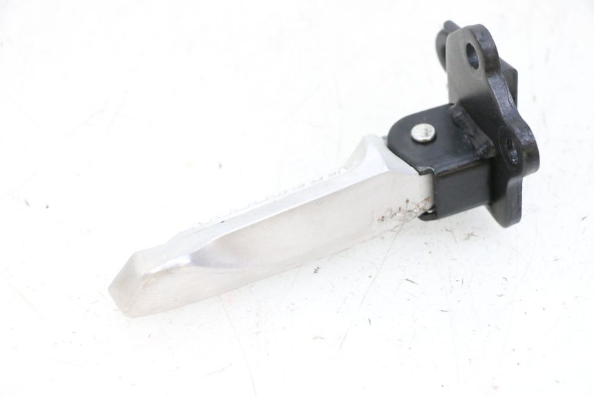 photo de PEDANA POSTERIORE DESTRA YAMAHA NEO'S CORE 1 (2022 - 2026) - Vista d'insieme del prodotto