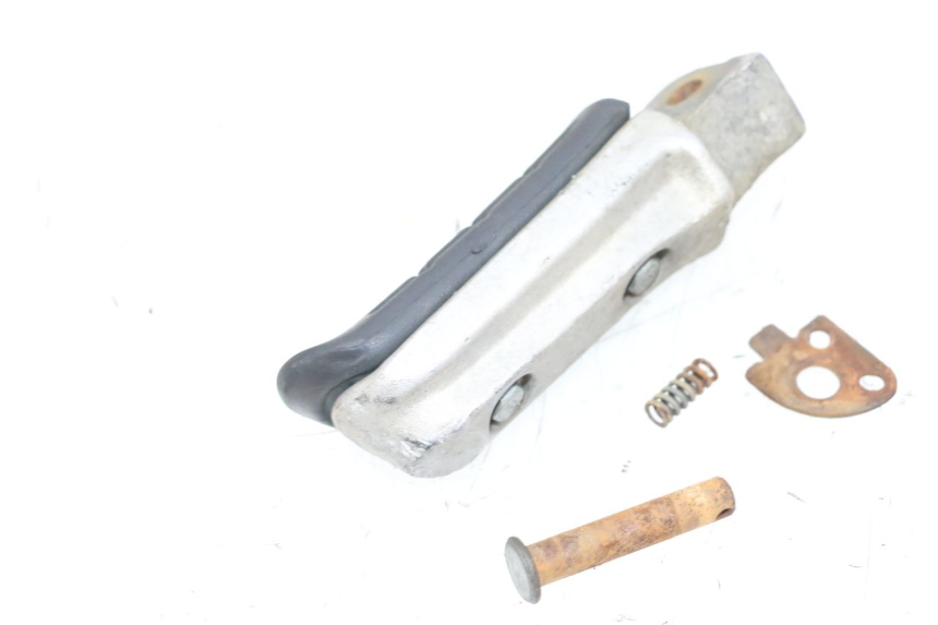 photo de PEDANA POSTERIORE DESTRA HONDA NSR R 125 (1994 - 2003) - Zoom sullo stato d'uso