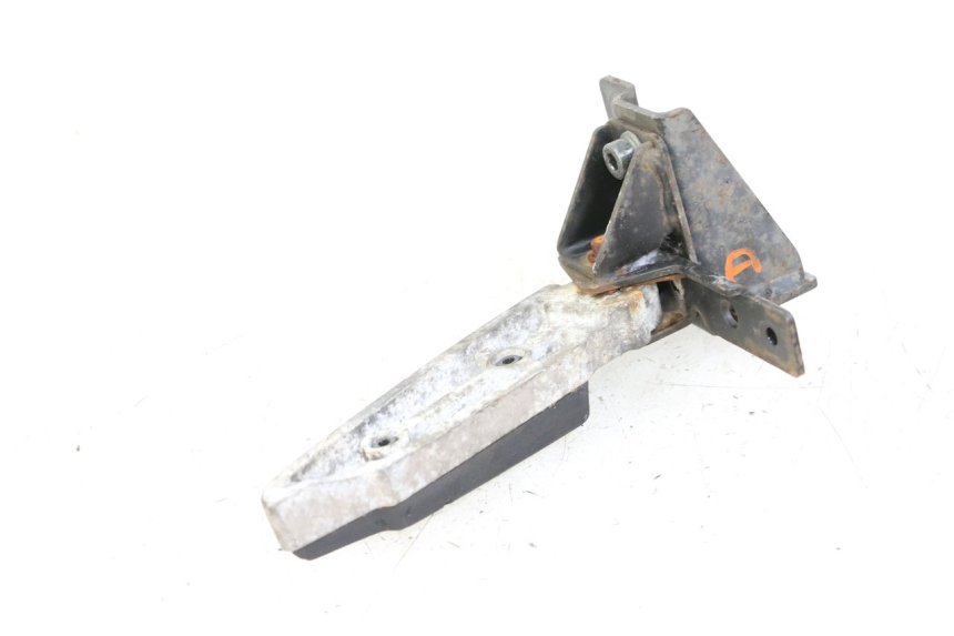 photo de PIANTAFERRO POSTERIORE DESTRO PEUGEOT SATELIS 125 (2013 - 2018) - Primo piano tecnico