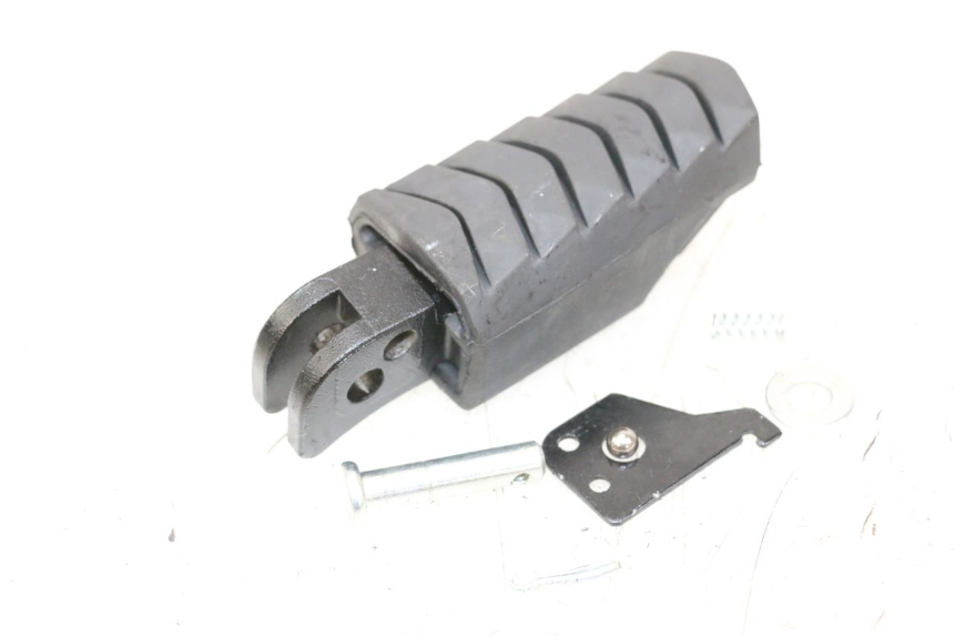 photo de PEDANA POSTERIORE DESTRA ROYAL ENFIELD SCRAM 411 (2022 - 2024) - Altra angolazione