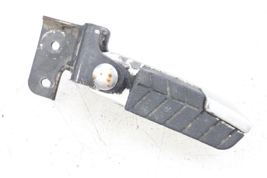 photo de Poggiapiedi posteriore destro DAELIM S3 125 (2010 - 2017) - Vista principale