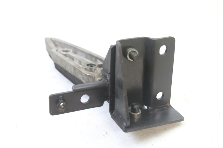 photo de PIANTAFERRO POSTERIORE DESTRO PEUGEOT SATELIS 125 (2013 - 2018) - Dettagli dei punti di fissaggio