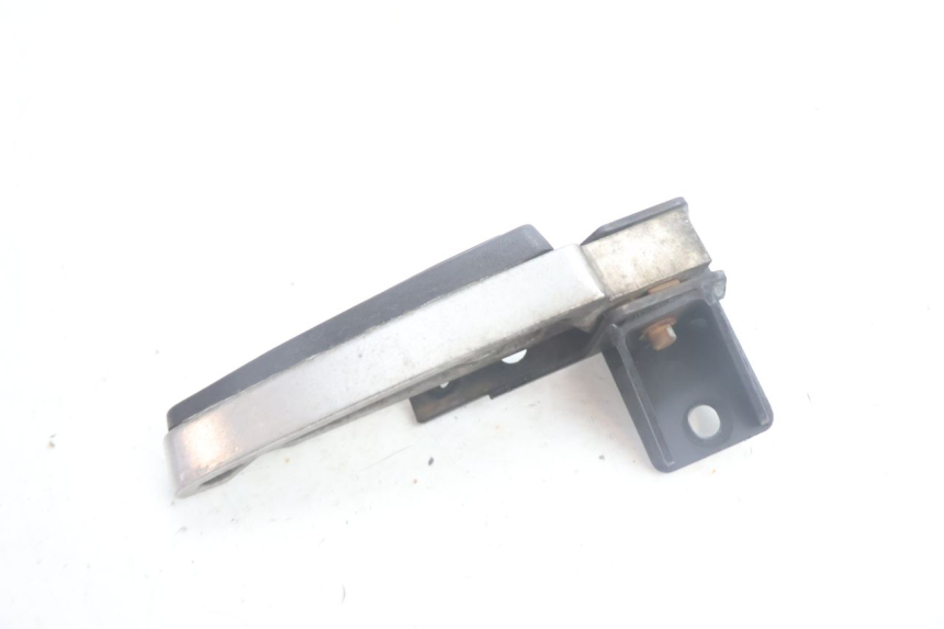 photo de PIANTAFERRO POSTERIORE DESTRO PEUGEOT SATELIS 125 (2013 - 2018) - Stato della superficie e materiale
