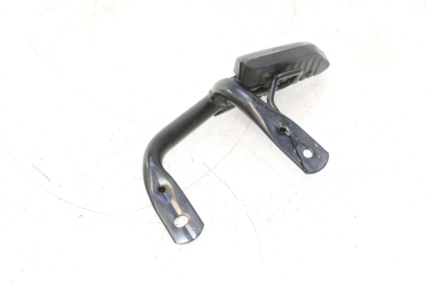 photo de PEDANA POSTERIORE DESTRA HONDA SH 125 (2001 - 2003) - Primo piano tecnico