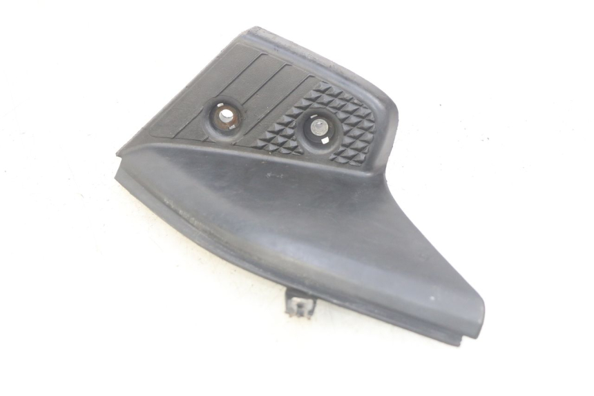 photo de PIANTAFERRO POSTERIORE DESTRO YAMAHA SLIDER NAKED 50 (2004 - 2018) - Altra angolazione