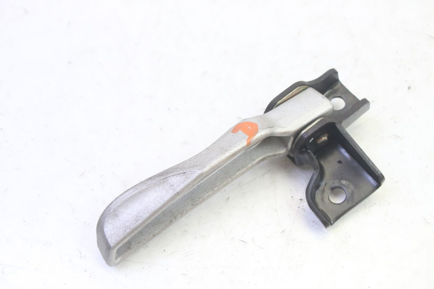 photo de PEDANA POSTERIORE DESTRA PEUGEOT TWEET PRO EFI 4T 50 (2021 - 2022) - Vista d'insieme del prodotto