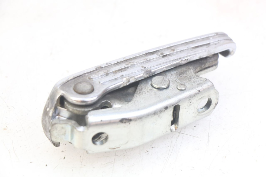 photo de PIANTAFERRO POSTERIORE DESTRO PIAGGIO VESPA GRANTURISMO 125 (2003 - 2007) - Zoom sullo stato d'uso